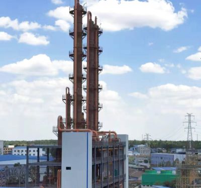 Distillation column